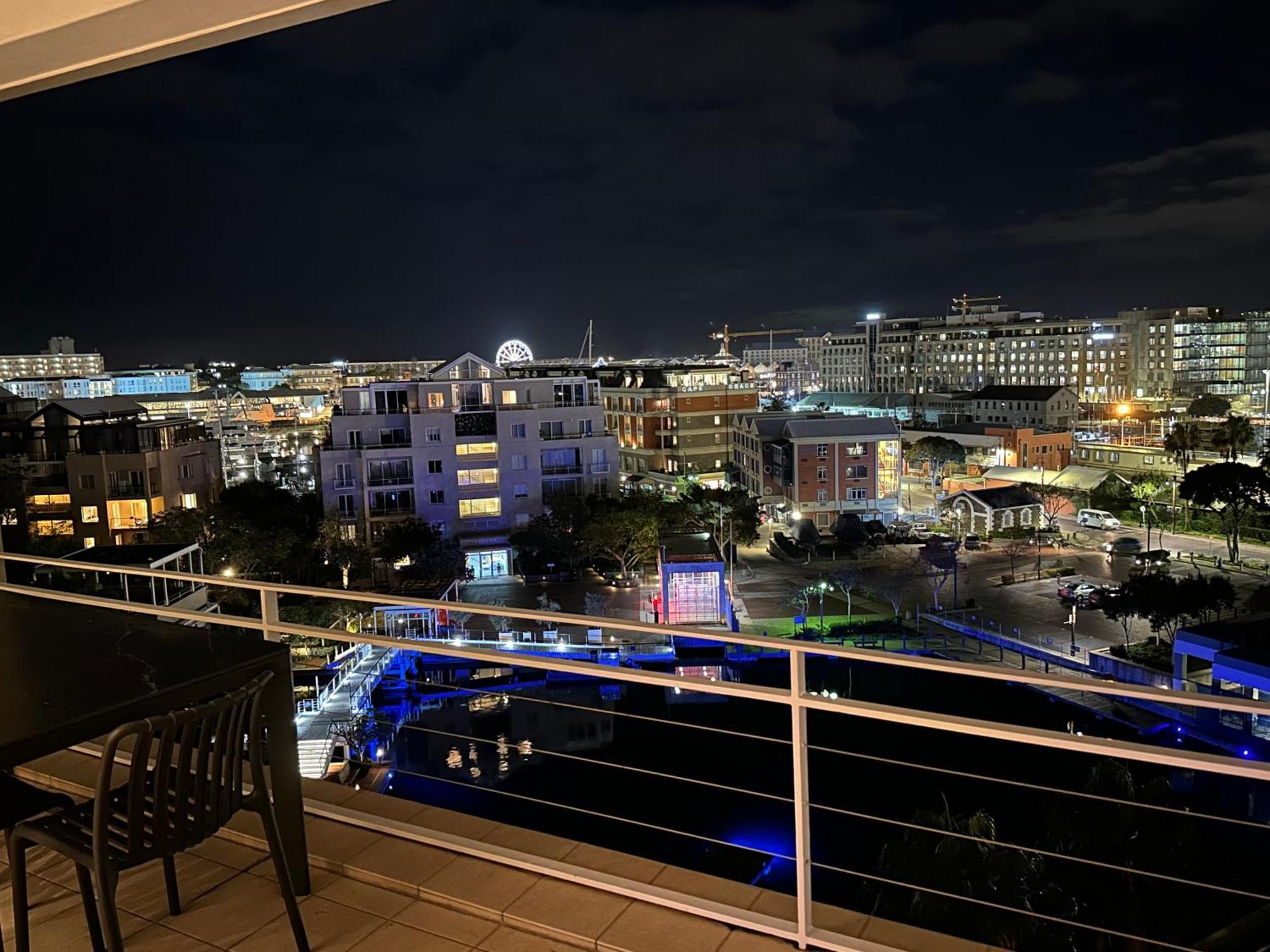 V&a Waterfront The Secure And Luxurious 3 Bedroom With Views From The ! Apartamento