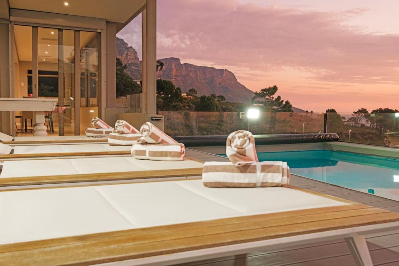 Hot Tub Heated Pool Fully Serviced Inverter Villa