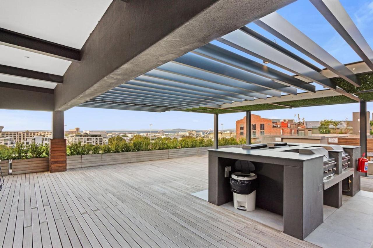 Apartment Luxury, Modern With Rooftop Pool *