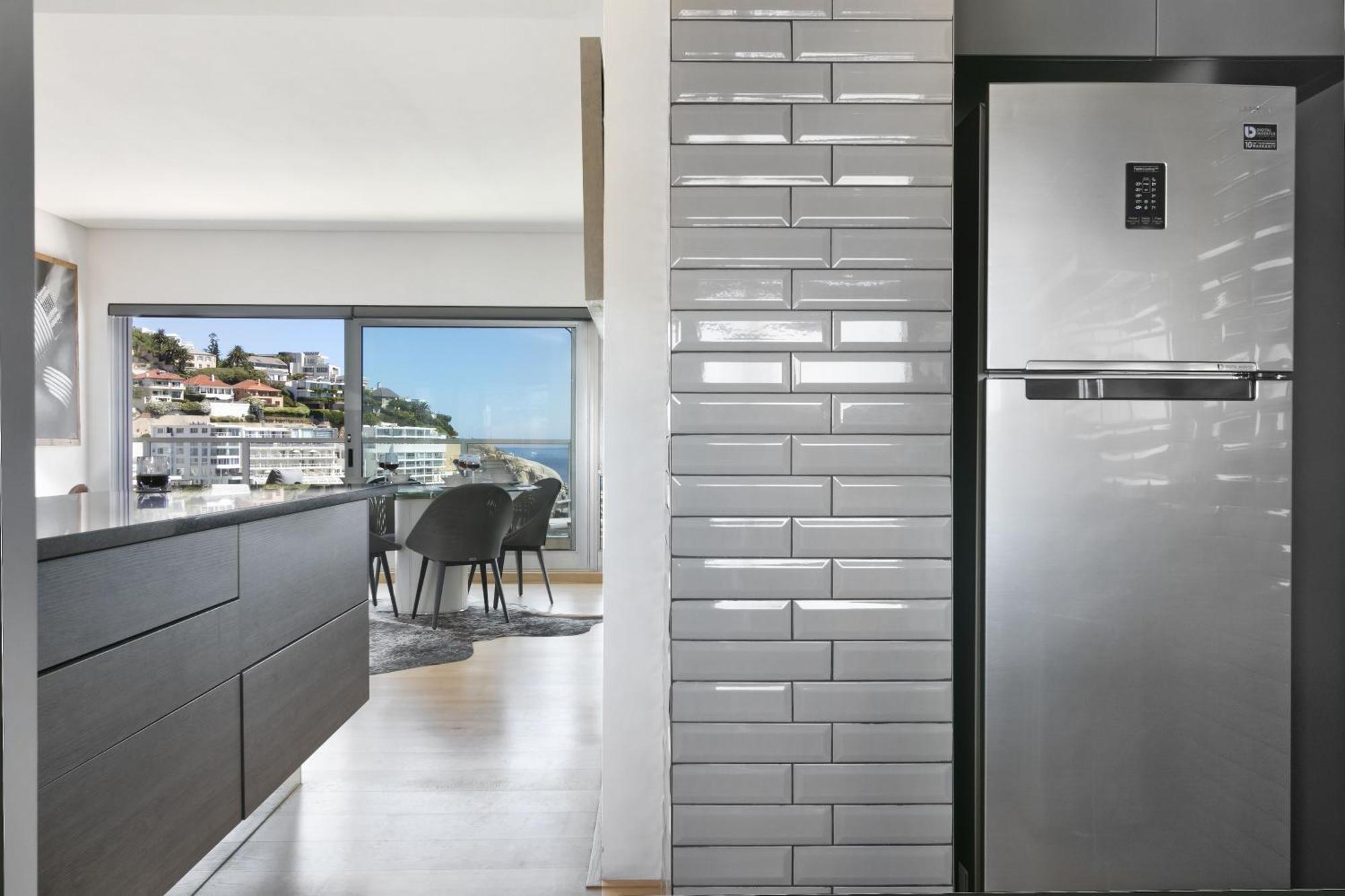 Seacliffe 502 By Hostagents *