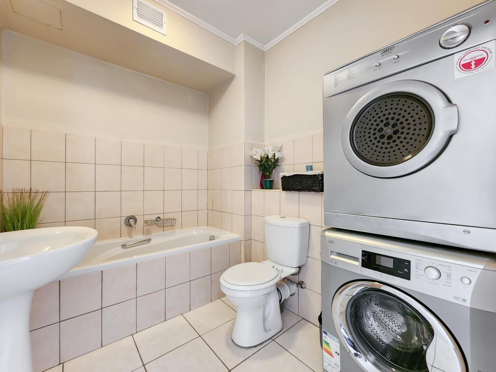 Walkable, Pools, Park And Great For Families Apartamento