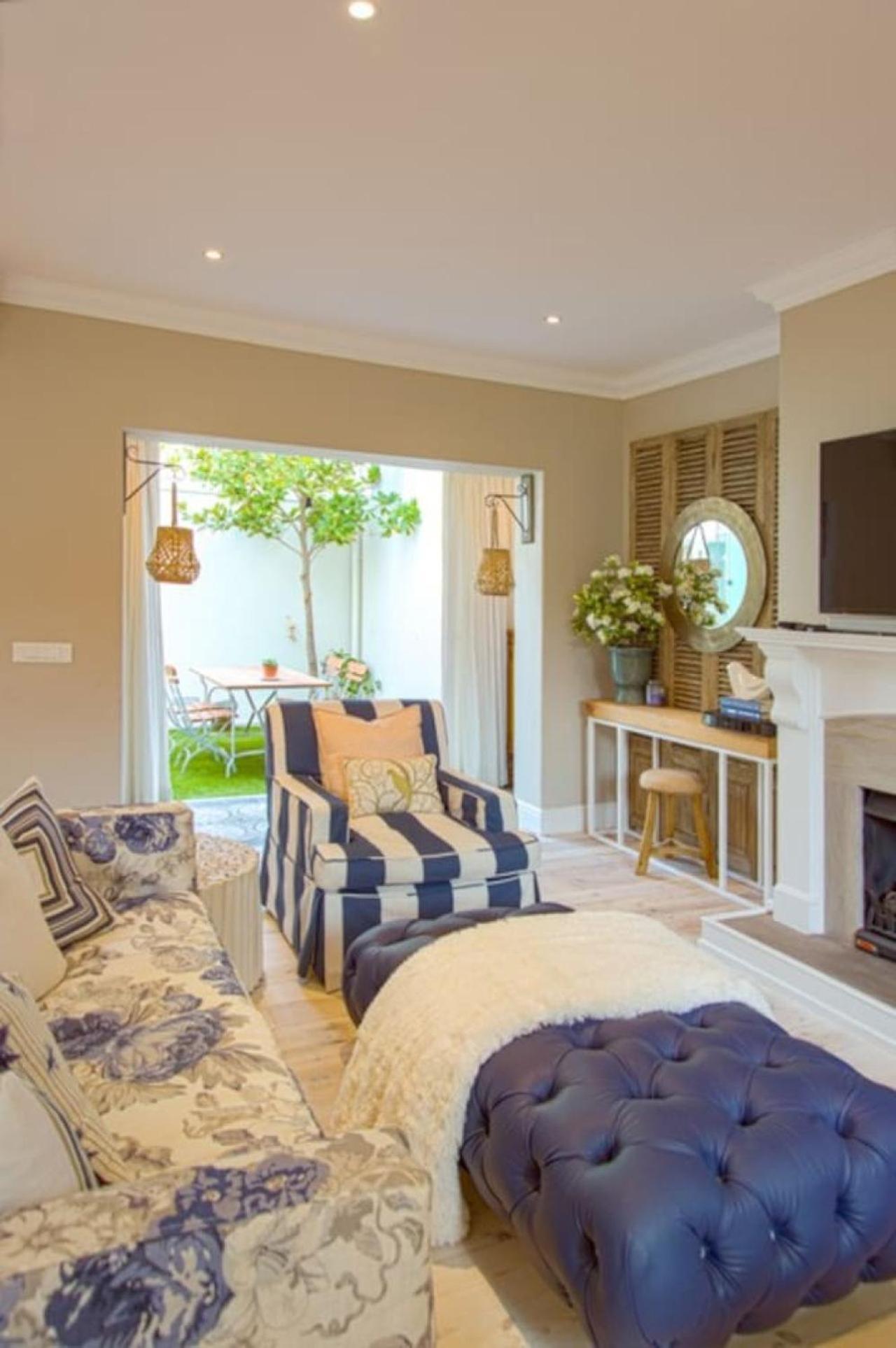 Charming Coastal Townhouse At The Majestic