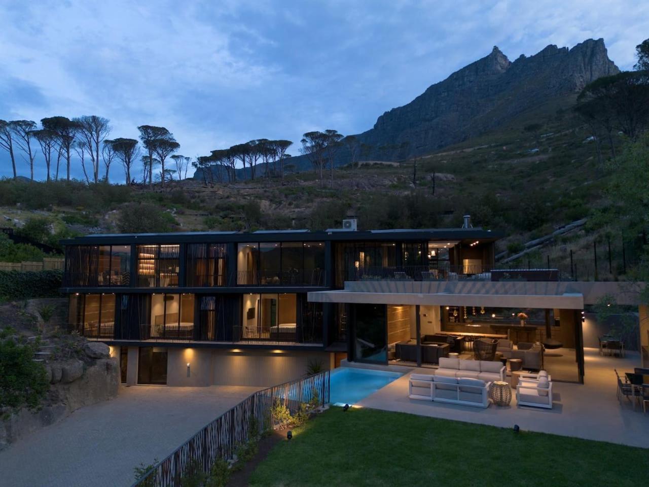 Tarentaal Kloof In Higgovale *