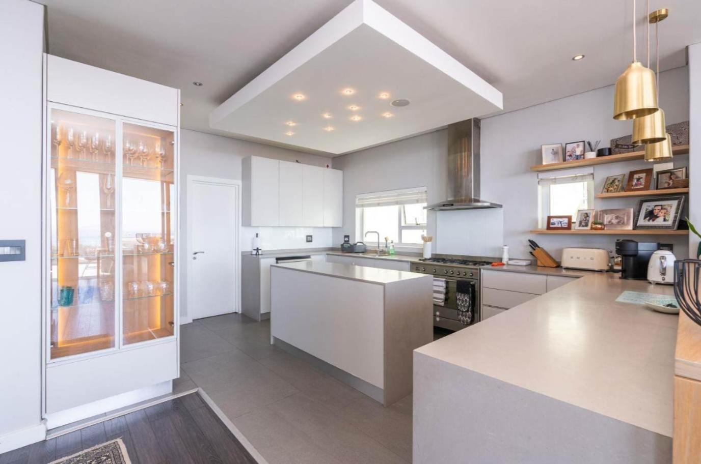 Apartment Ocean Views 5 Bedroom