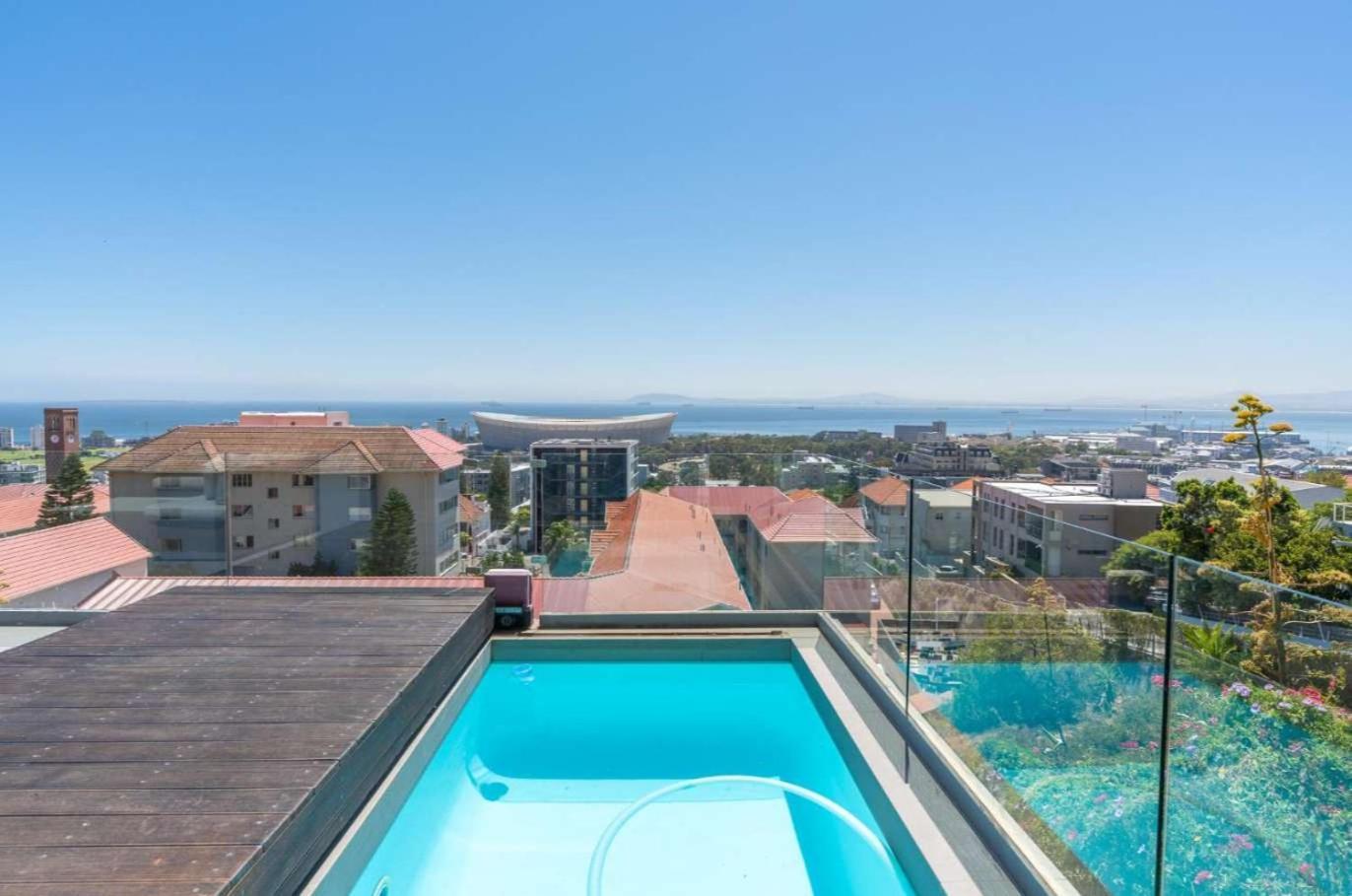 Ocean Views 5 Bedroom Apartment Cape Town