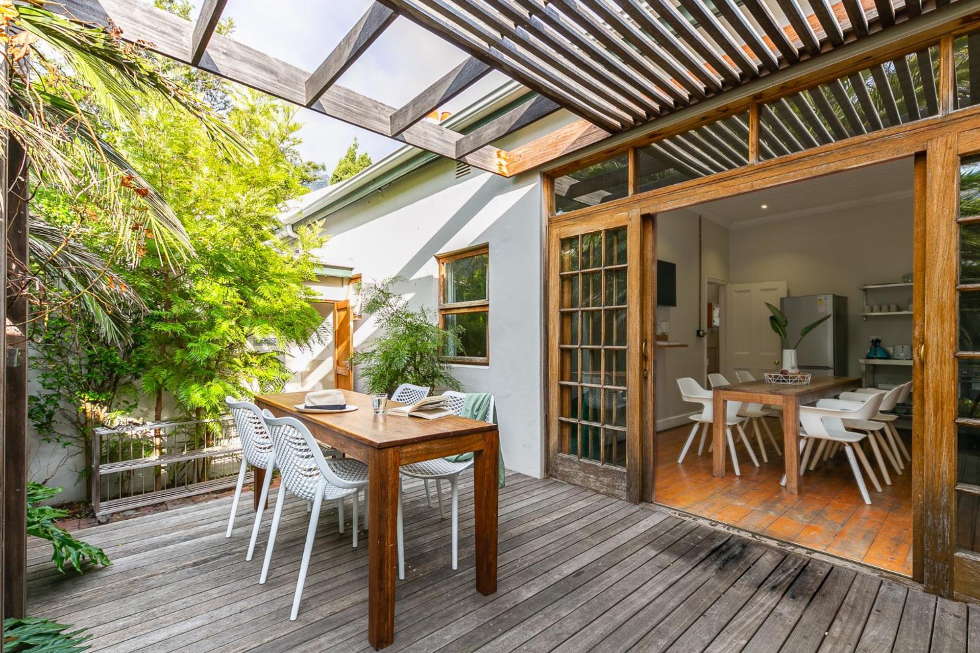 Stone Cottages - Camps Bay Village Guest house *