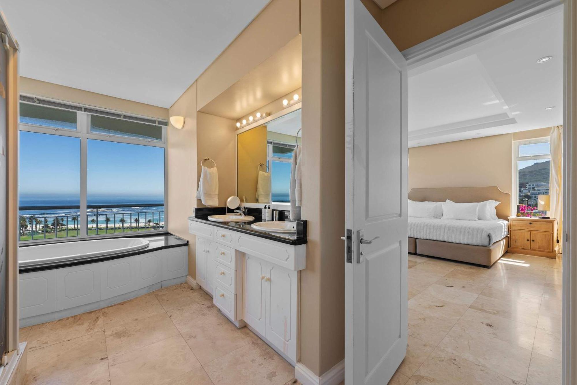 Tree - Comfy Panoramic Views Pool