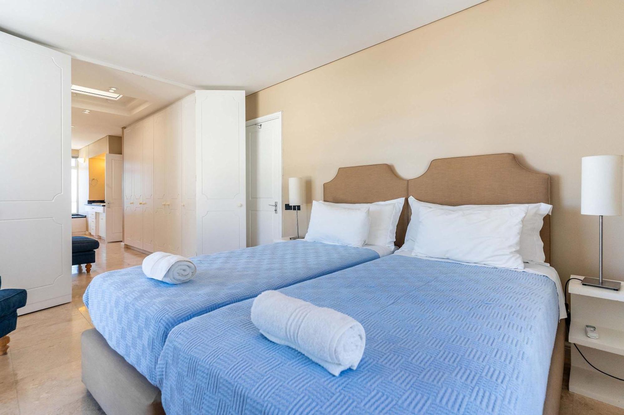 Tree - Comfy Panoramic Views Pool Holiday home *