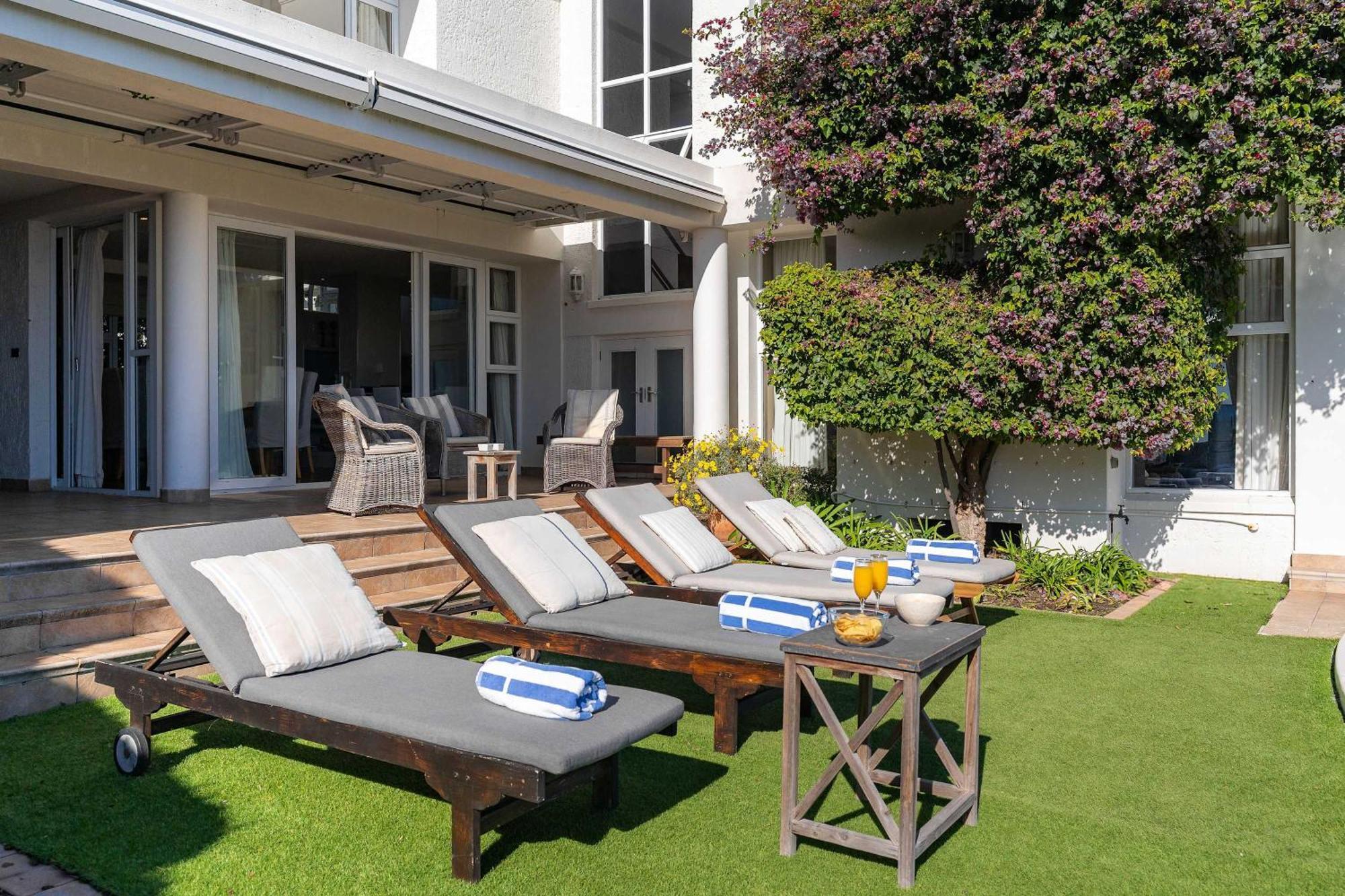 Tree - Comfy Panoramic Views Pool * Cape Town