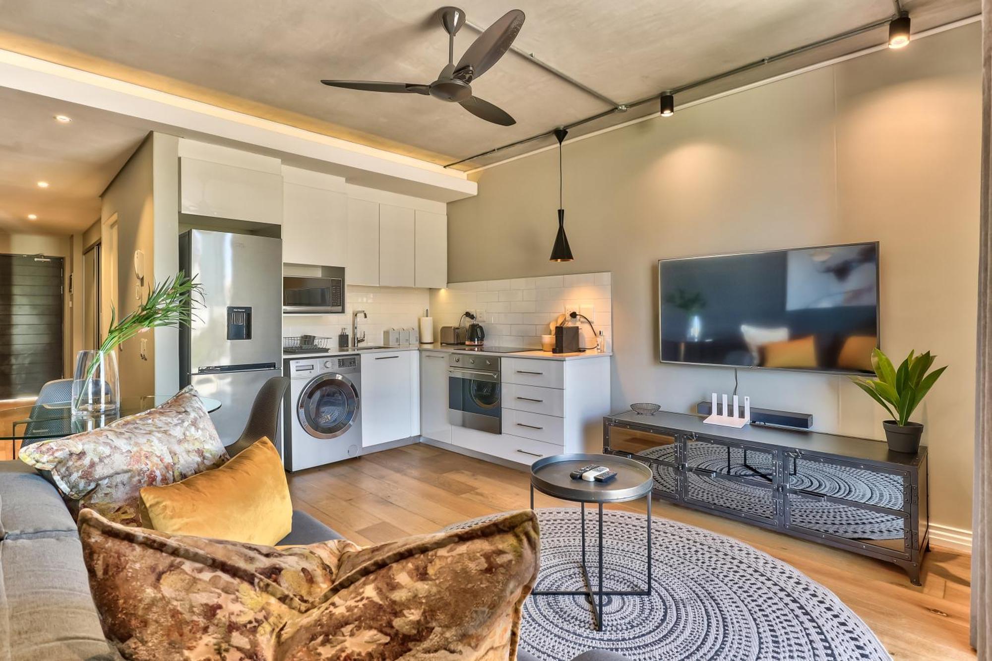 Apartment Table Mountain Facing Gem *