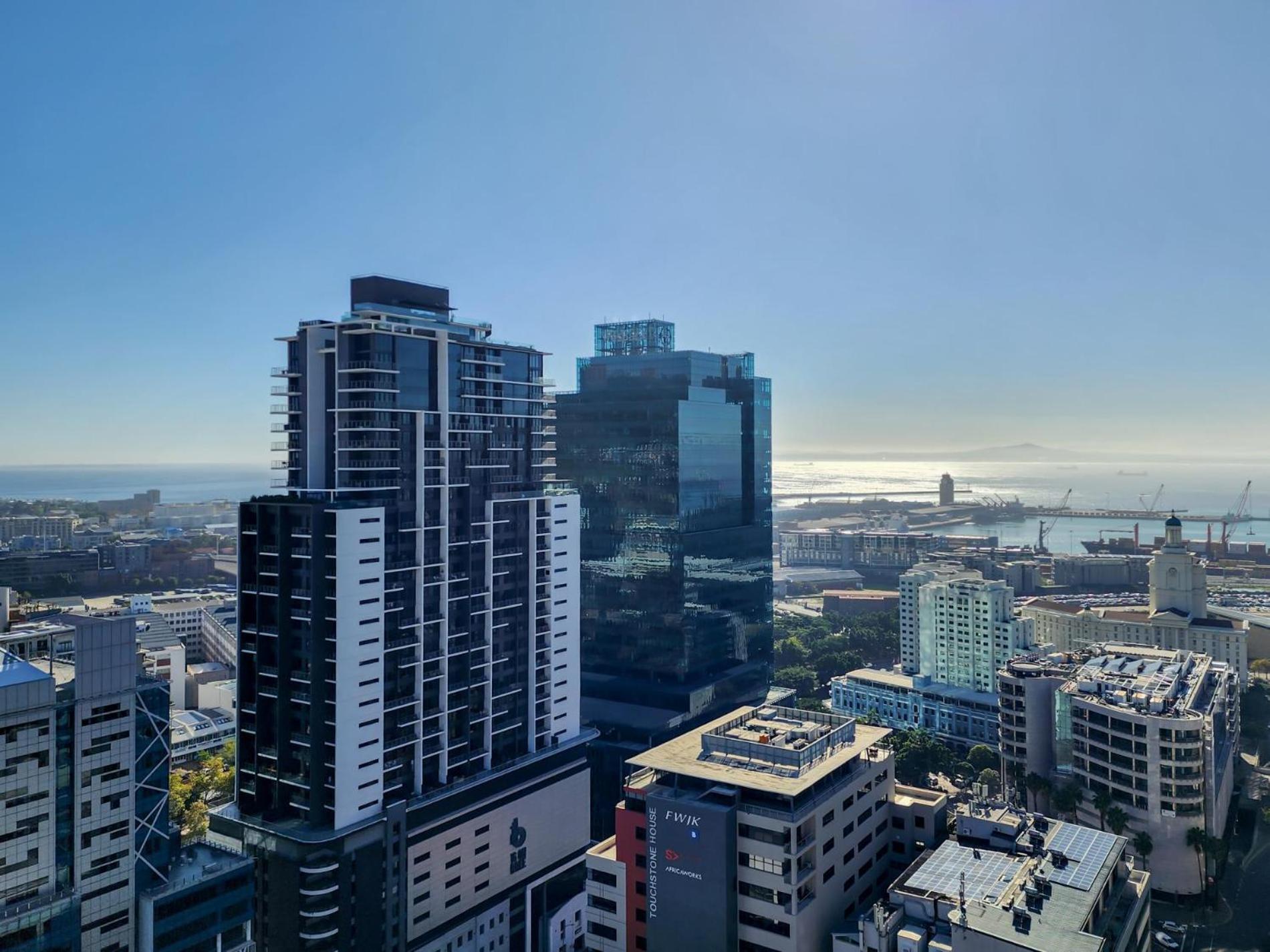 Sky High Views At The Rubik With Rooftop Pool Apartment Cape Town