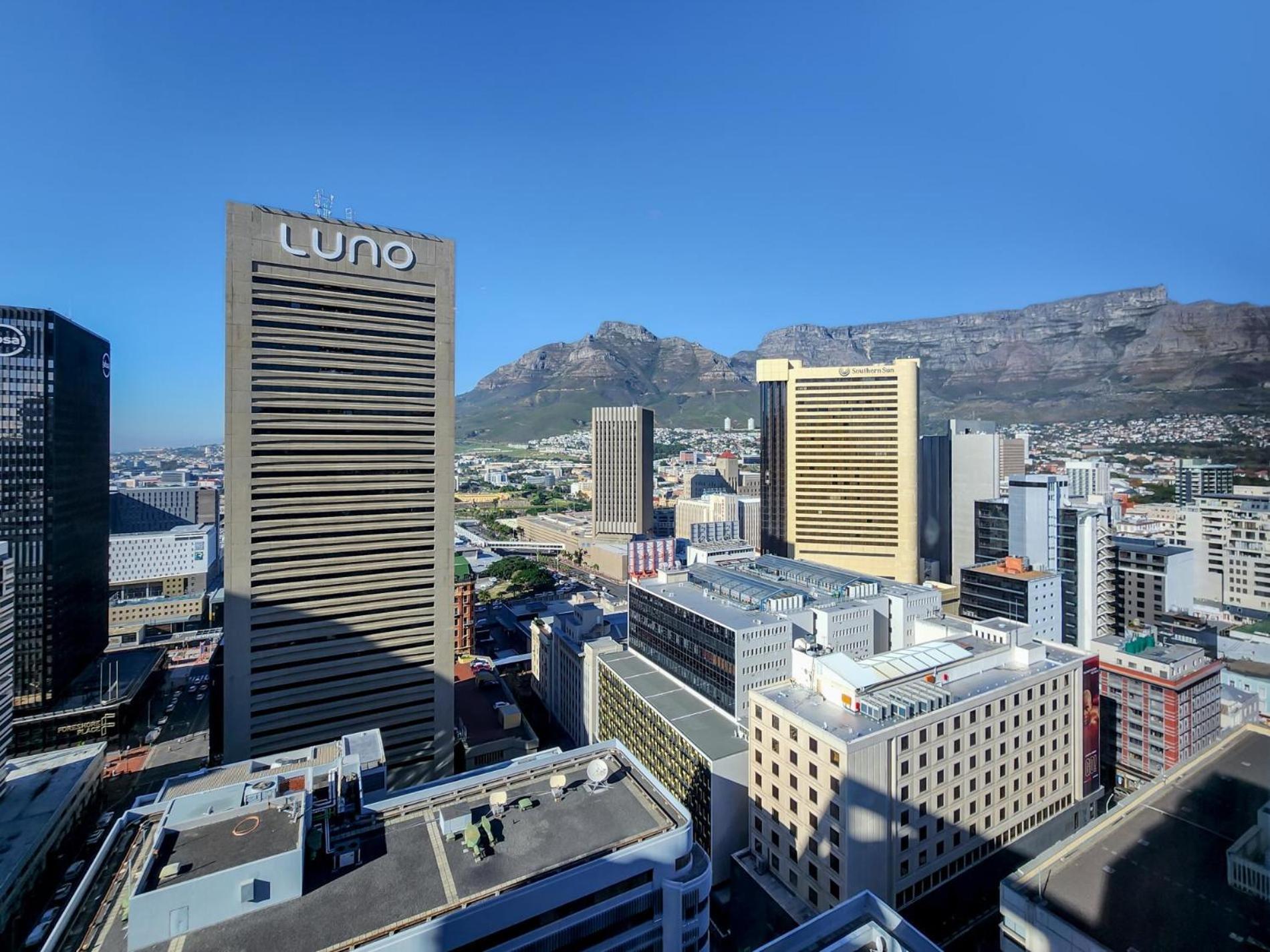 Apartment Sky High Views At The Rubik With Rooftop Pool *