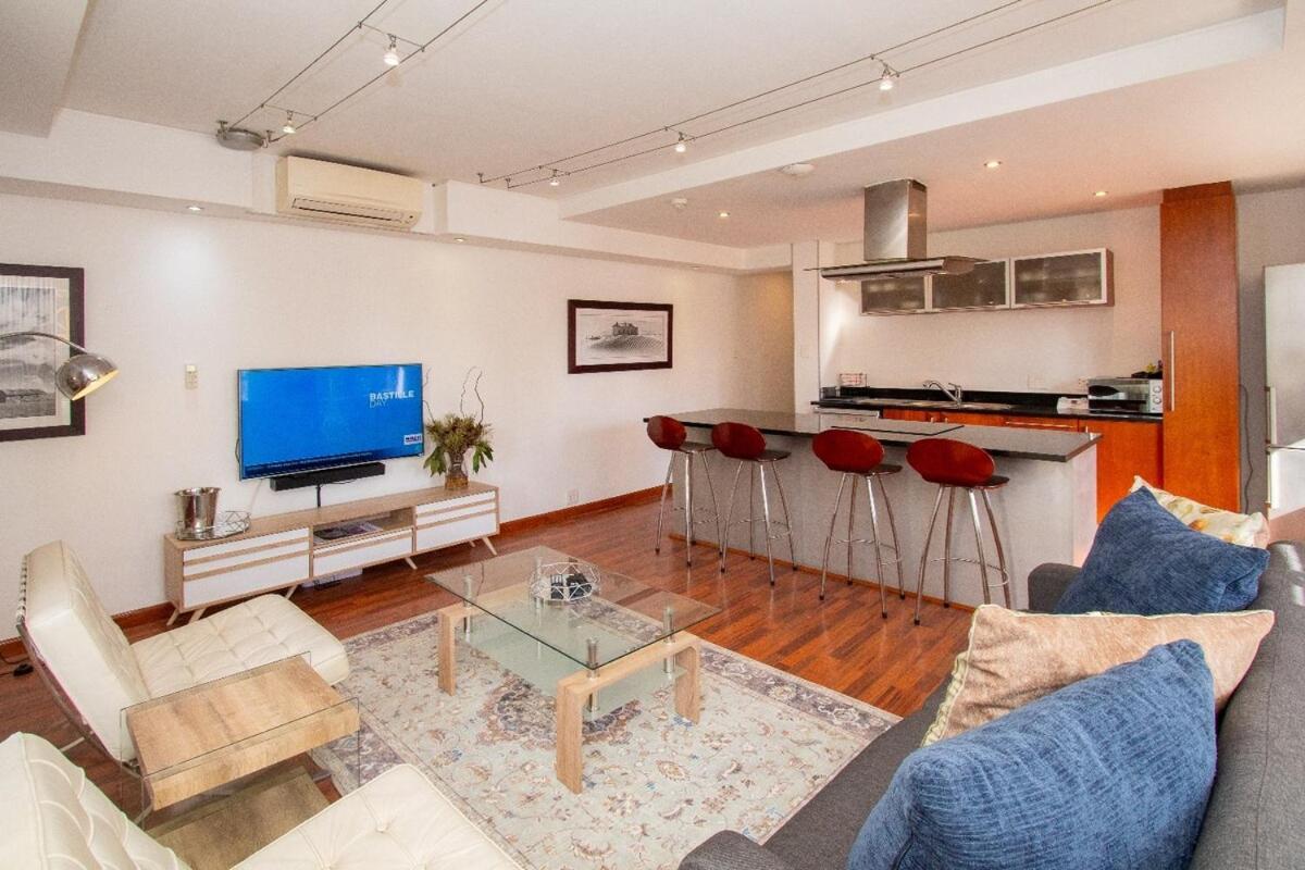 In Circa, Foreshore Apartment *