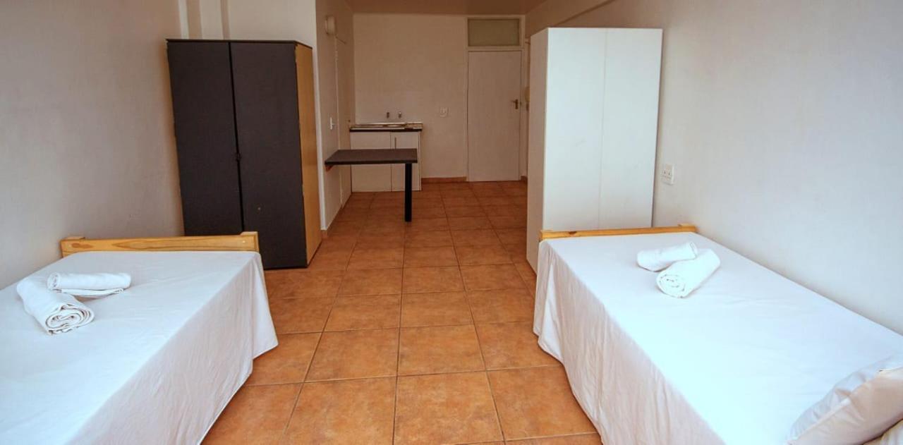 Acomodação com café da manhã  Montana Backpackers *