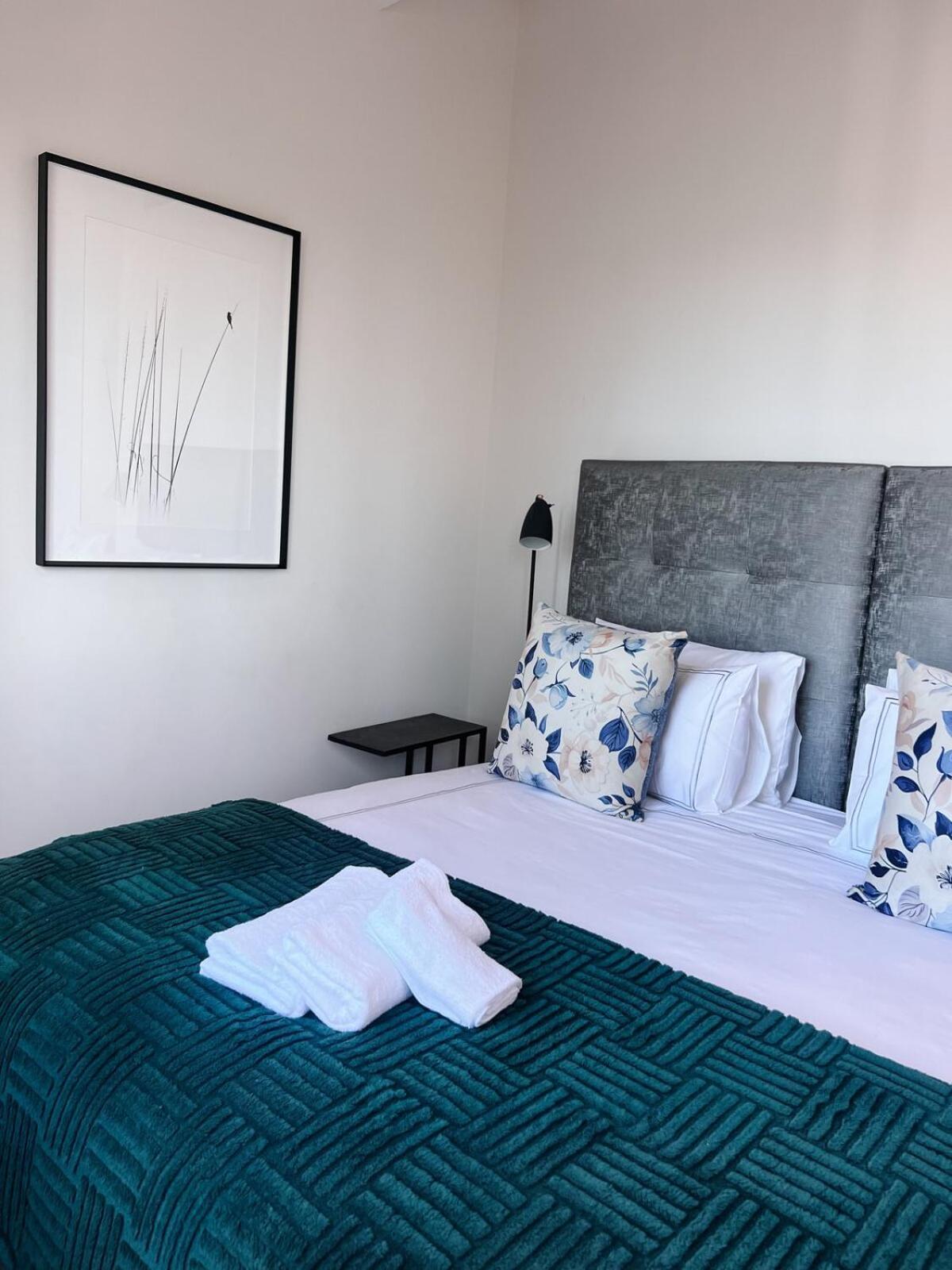 Upmarket 2 Bedroom With Views