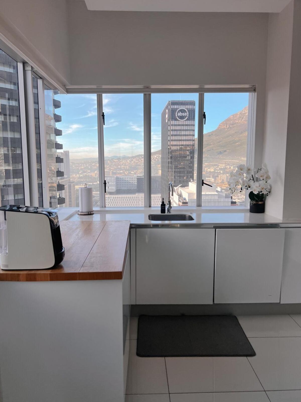 Upmarket 2 Bedroom With Views * Cidade Do Cabo