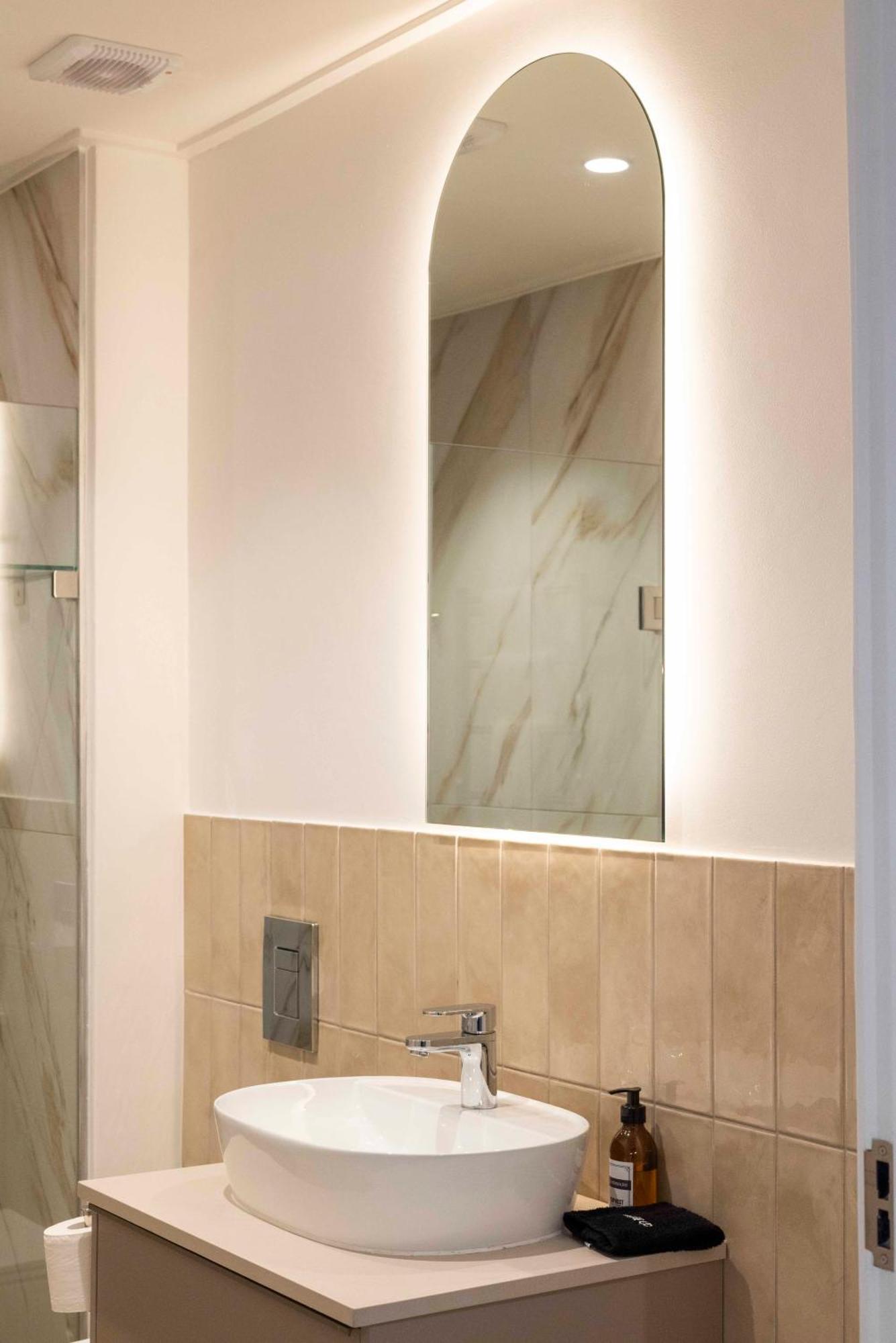 Apartment Luxury At The Braemar, Point