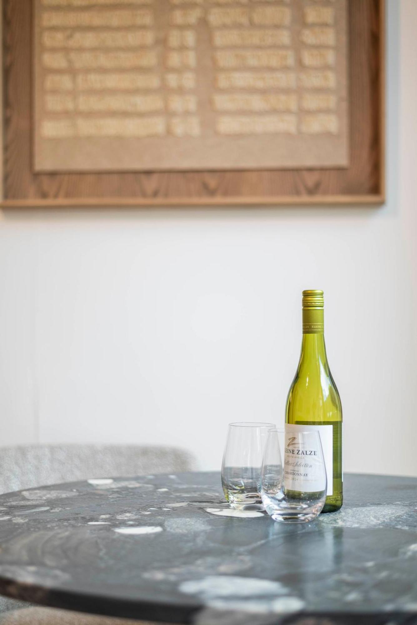 Apartment Luxury At The Braemar, Point