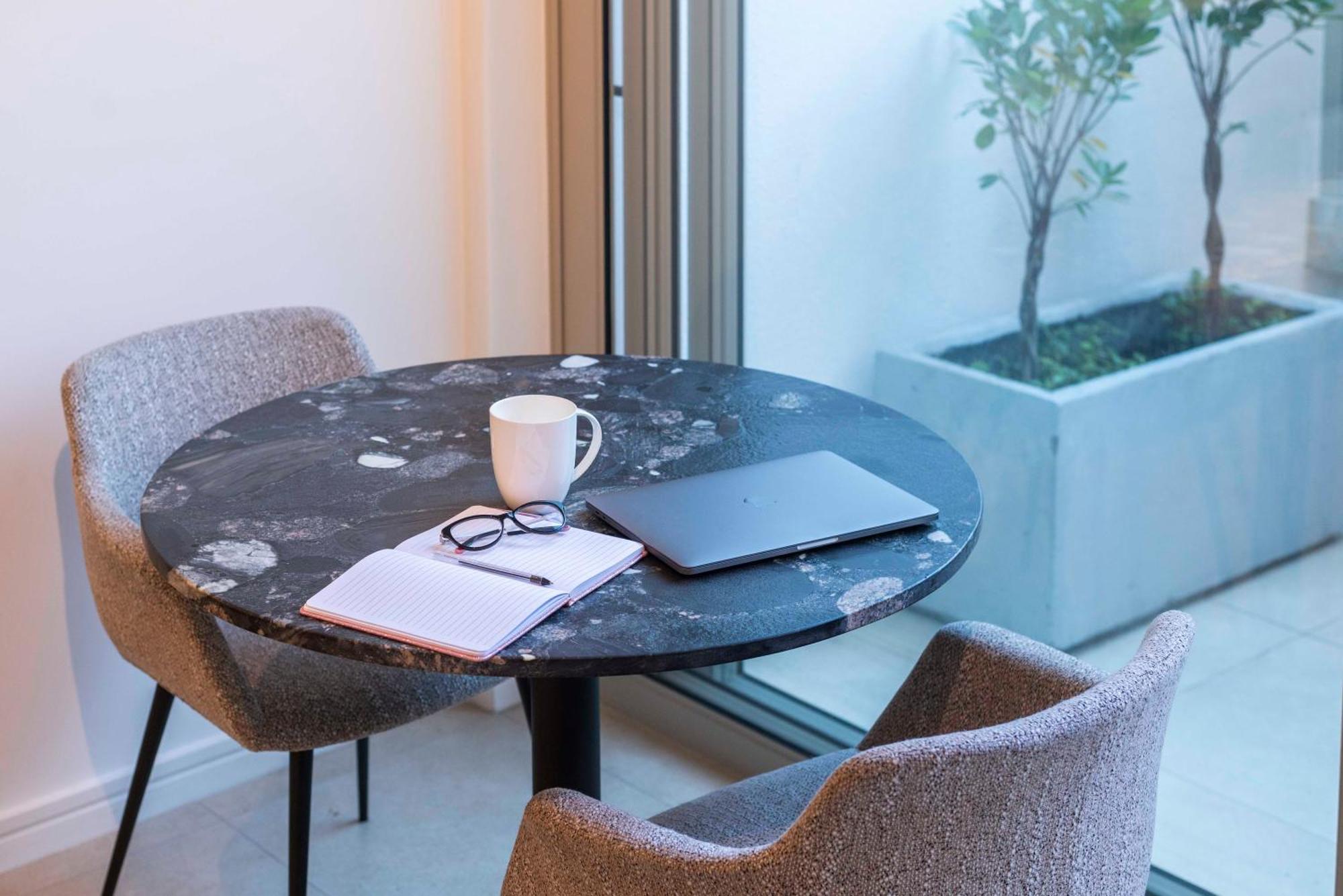 Apartment Luxury At The Braemar, Point *
