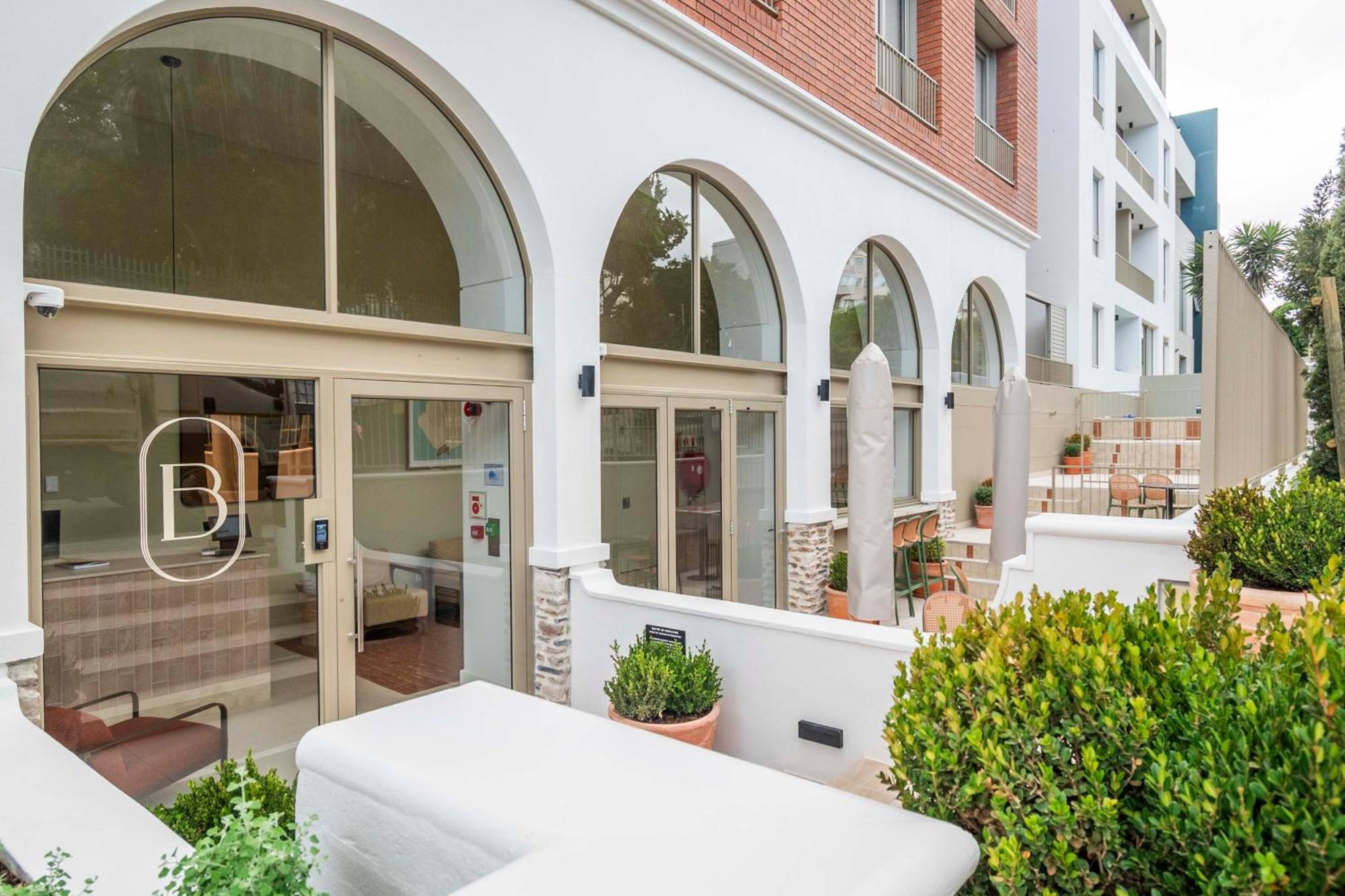 Luxury At The Braemar, Point