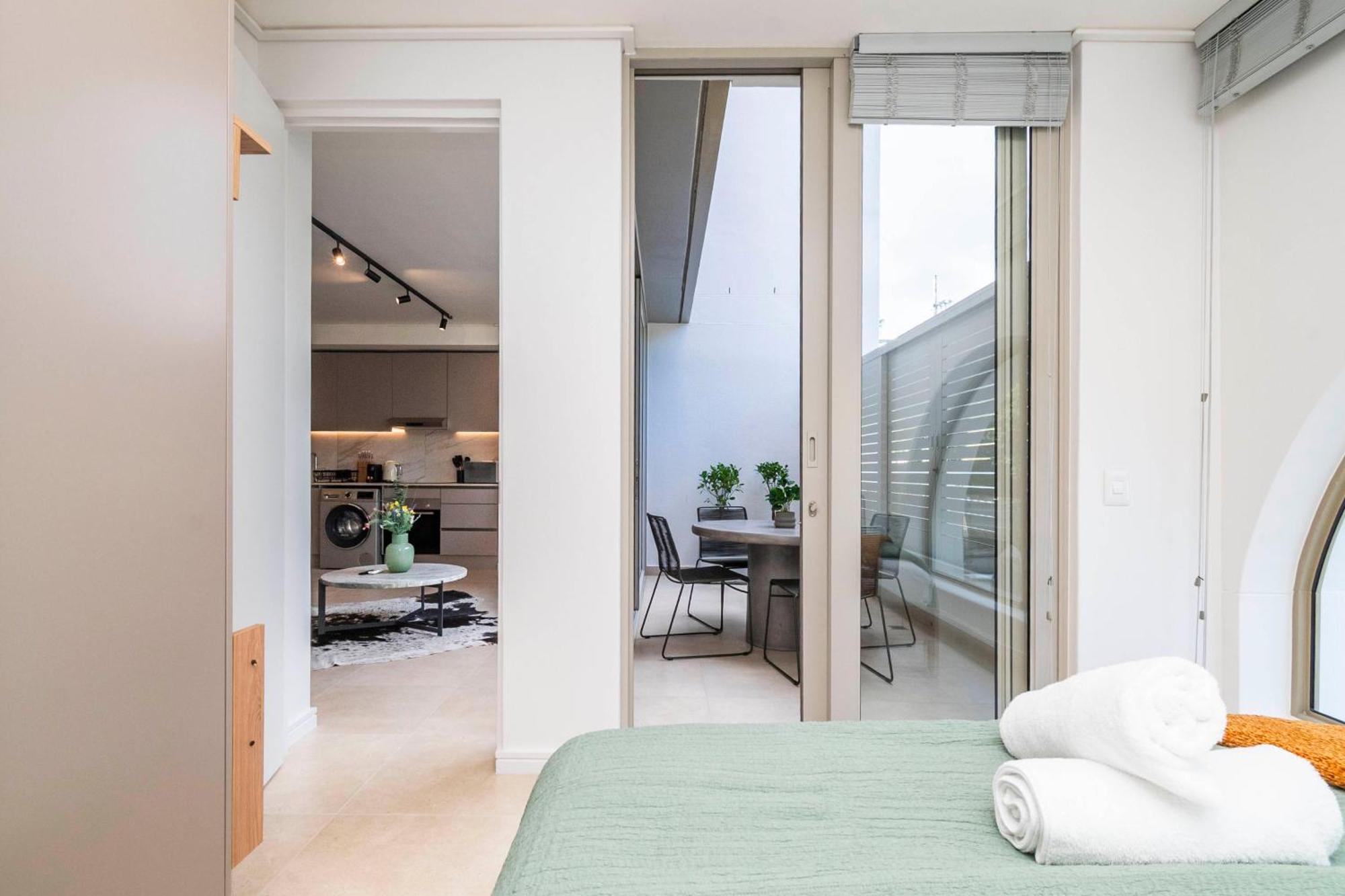 Apartment Luxury At The Braemar, Point