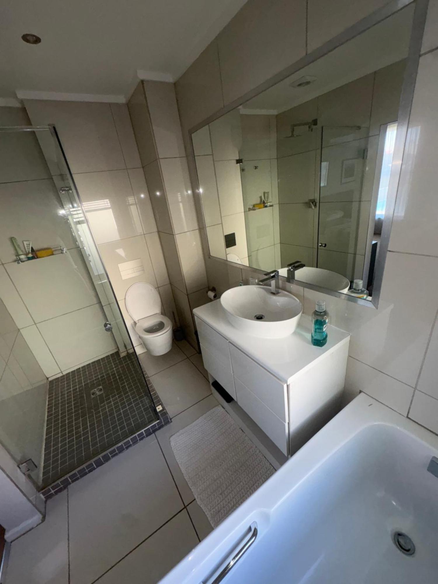 Secure Estate With 24 Hour Surveillance * Cidade Do Cabo