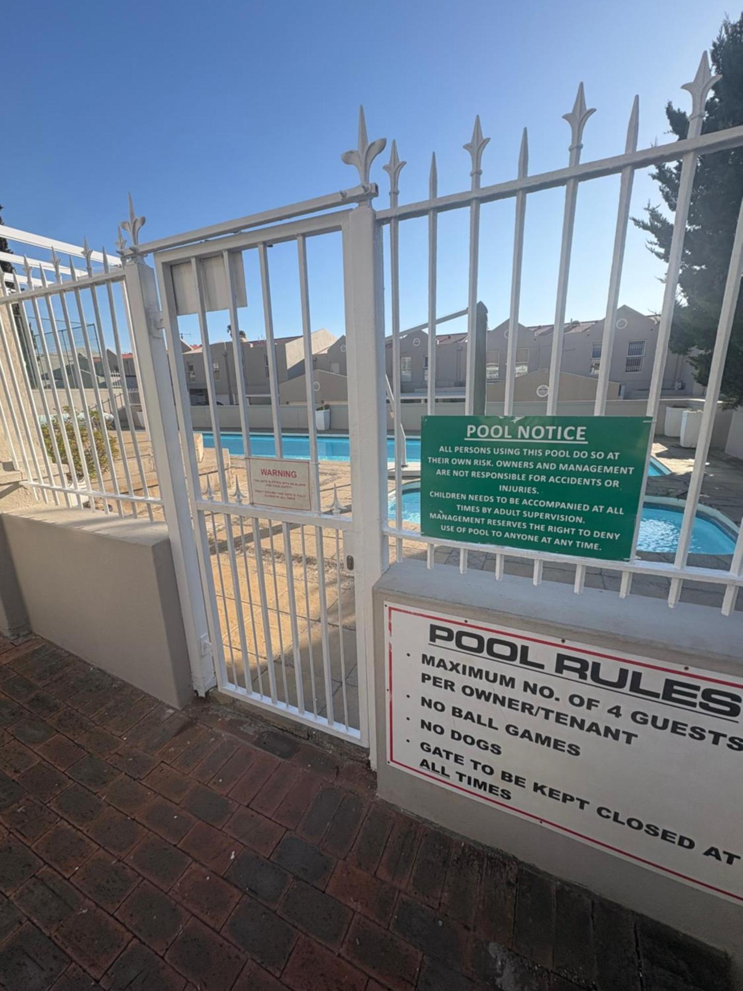 Secure Estate With 24 Hour Surveillance * Cidade Do Cabo