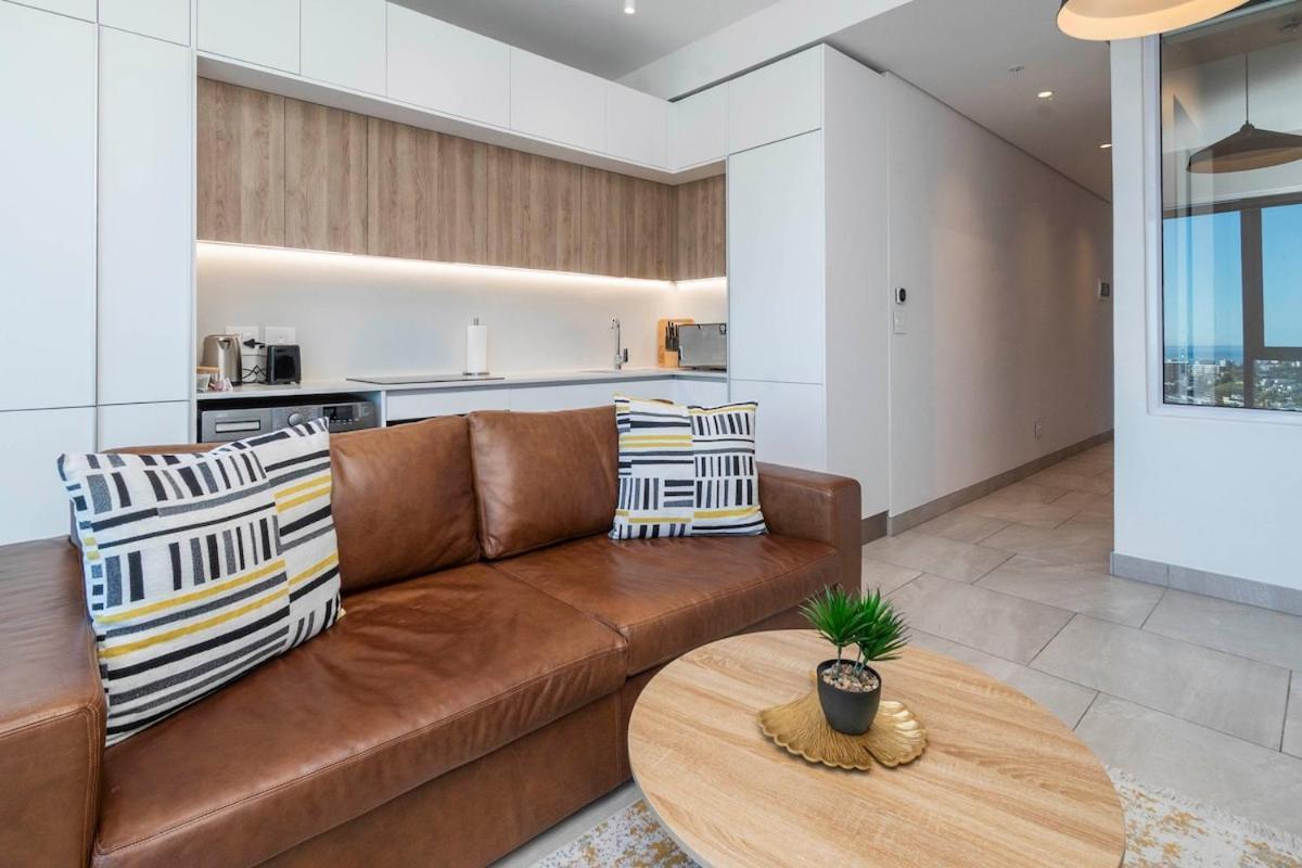 Apartment Elevated Living At The Rubik Cape Town