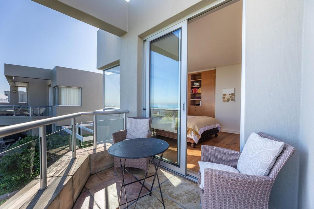 Dolphin View House