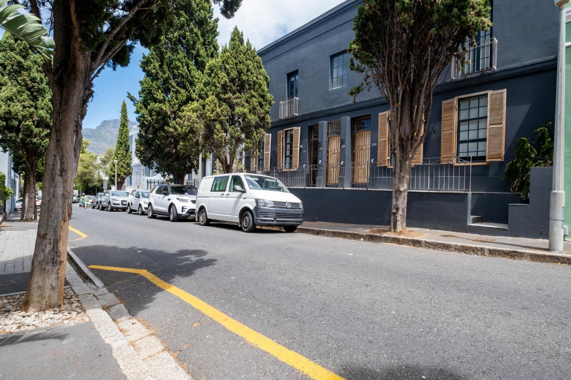 Two-bedroom With Hot Tub In De Waterkant Apartment Cape Town