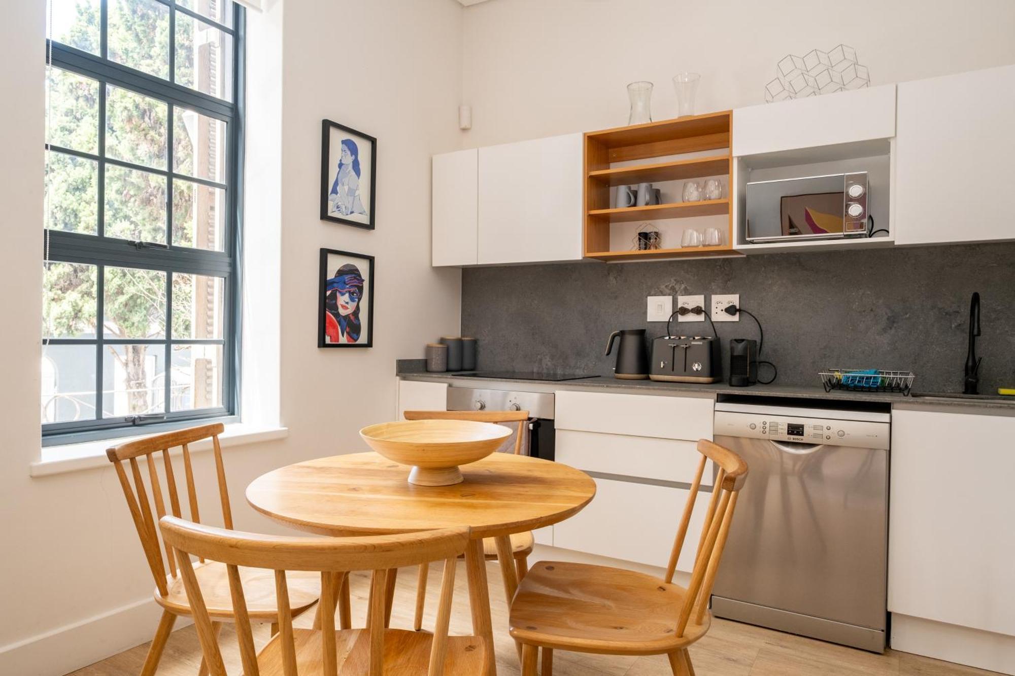 Two-bedroom With Hot Tub In De Waterkant Cape Town