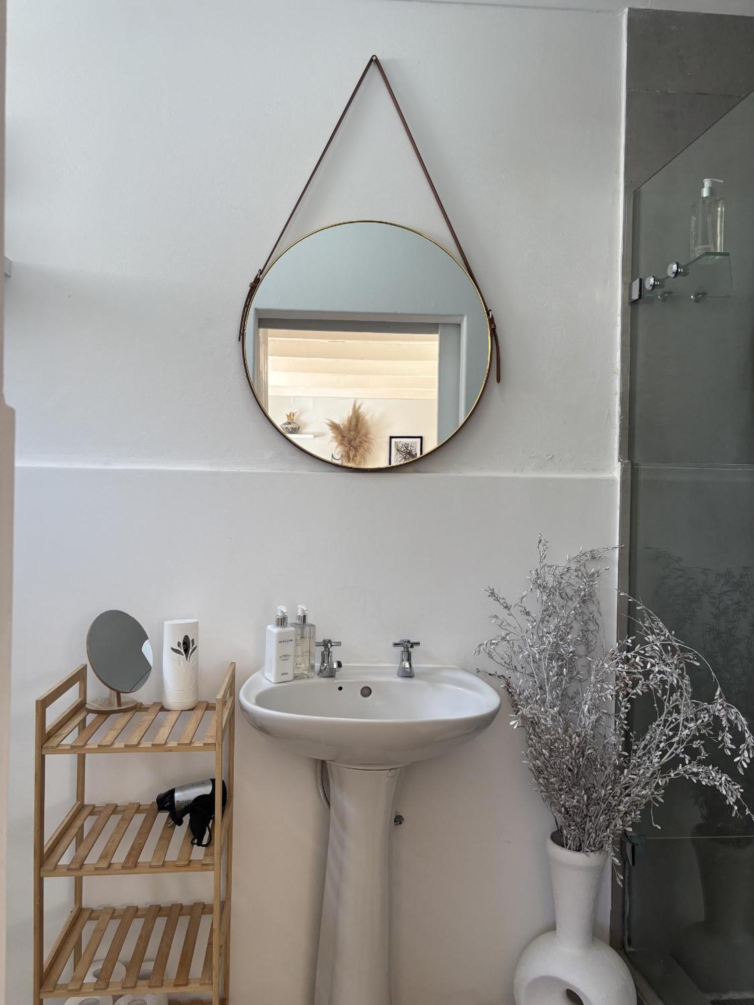 Apartment Bohemian, Neutral Close To Promenade Cape Town
