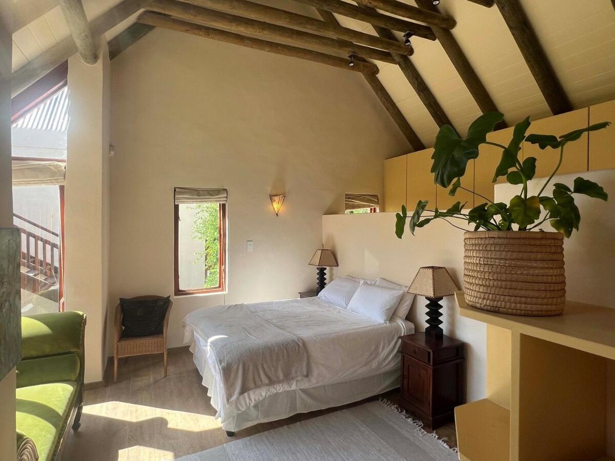 Noordhoek Hideaway Villa *