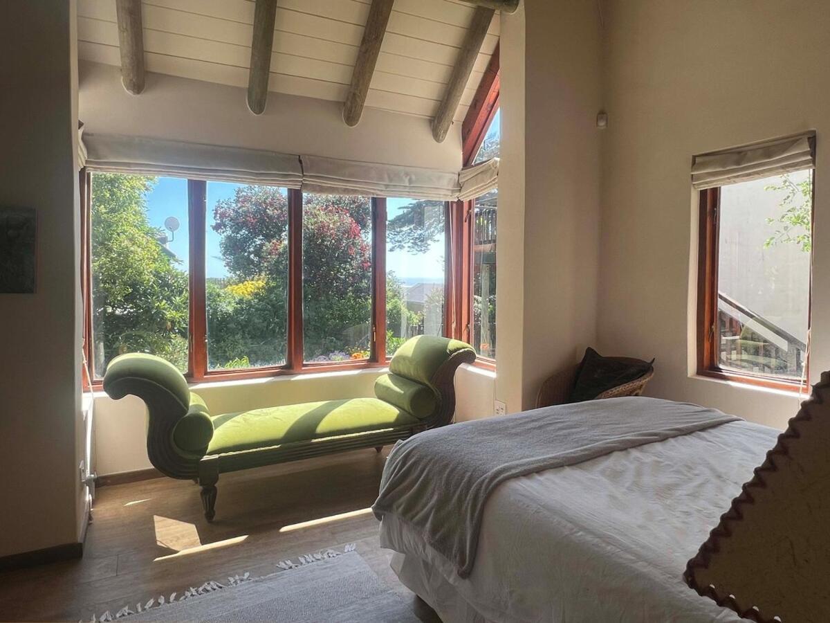 Noordhoek Hideaway *