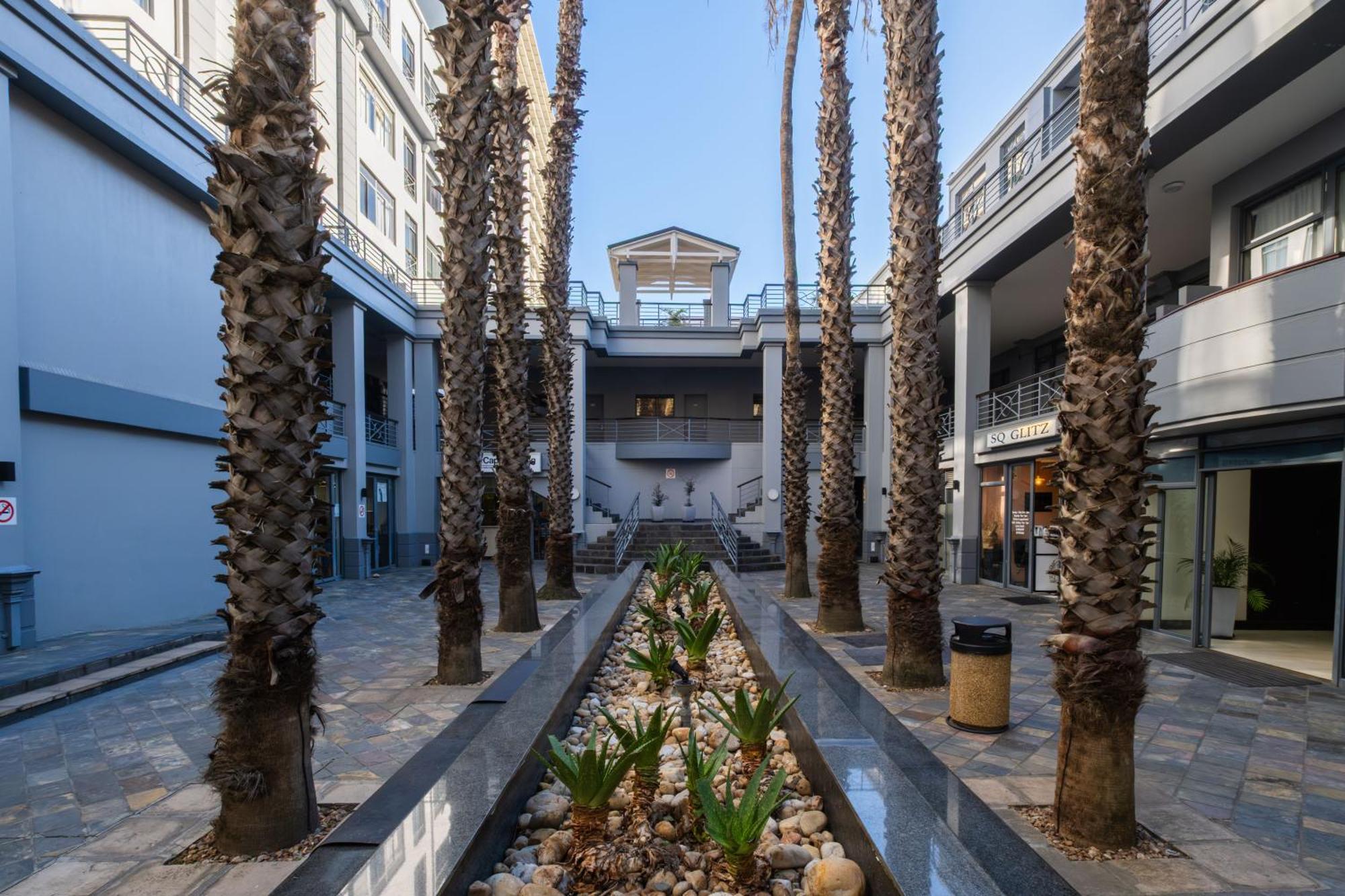 Apartment Modern Studio - Table Mountain Views, Gym, Free Parking, Strong Wifi *