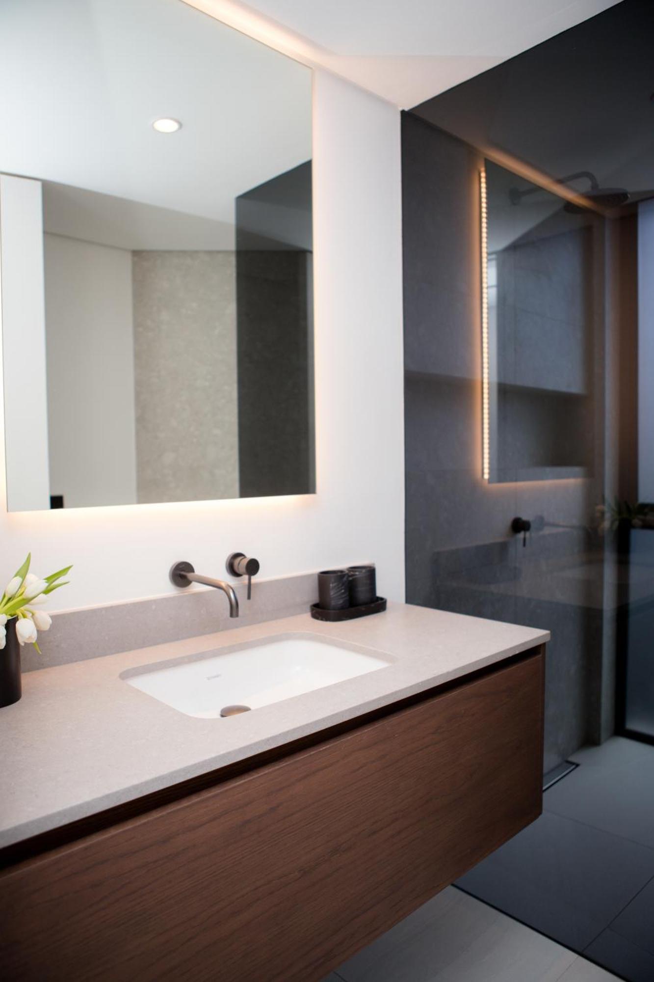 The Atlantic Crown Apartment *