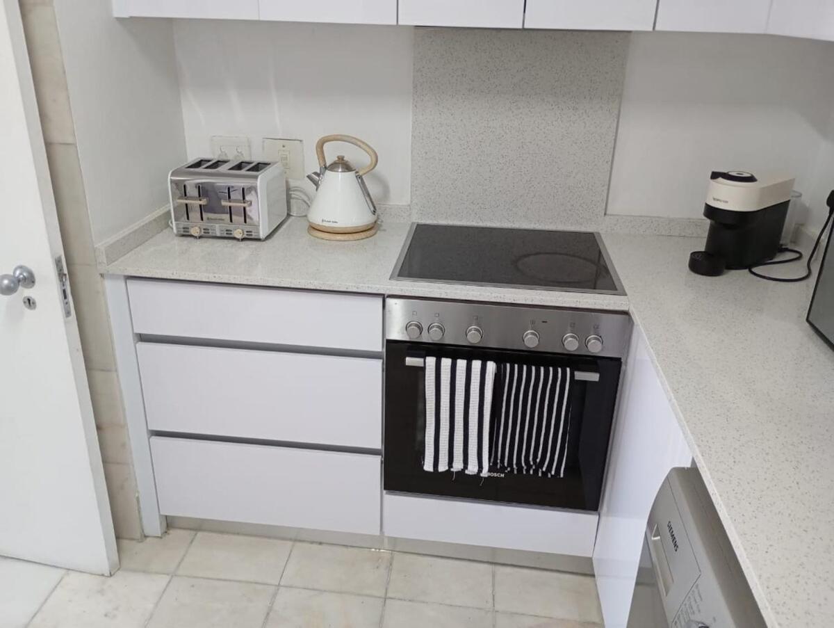 3 Bedroom Luxurious In Clifton