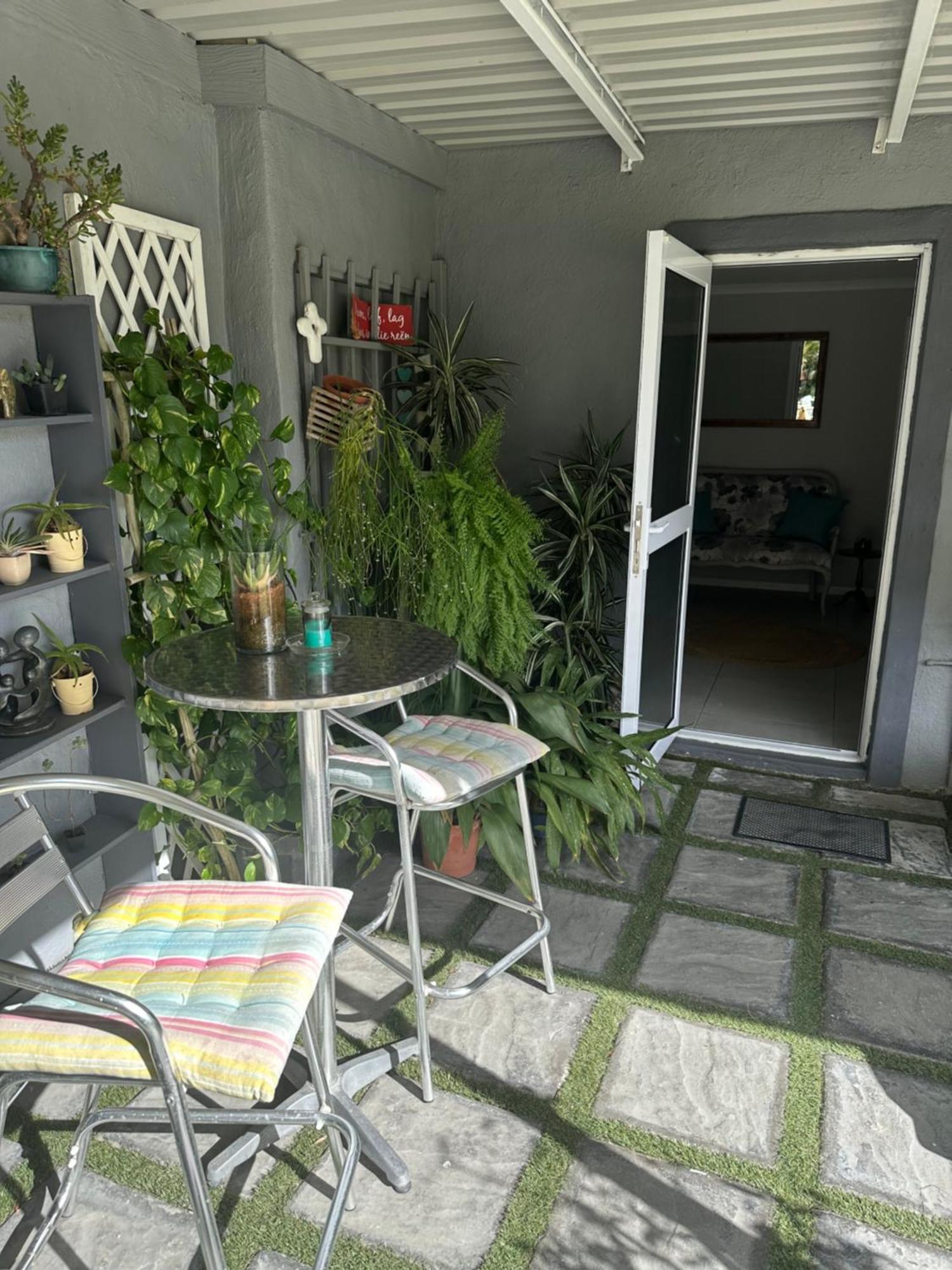 Apartment Cozy And Convenient