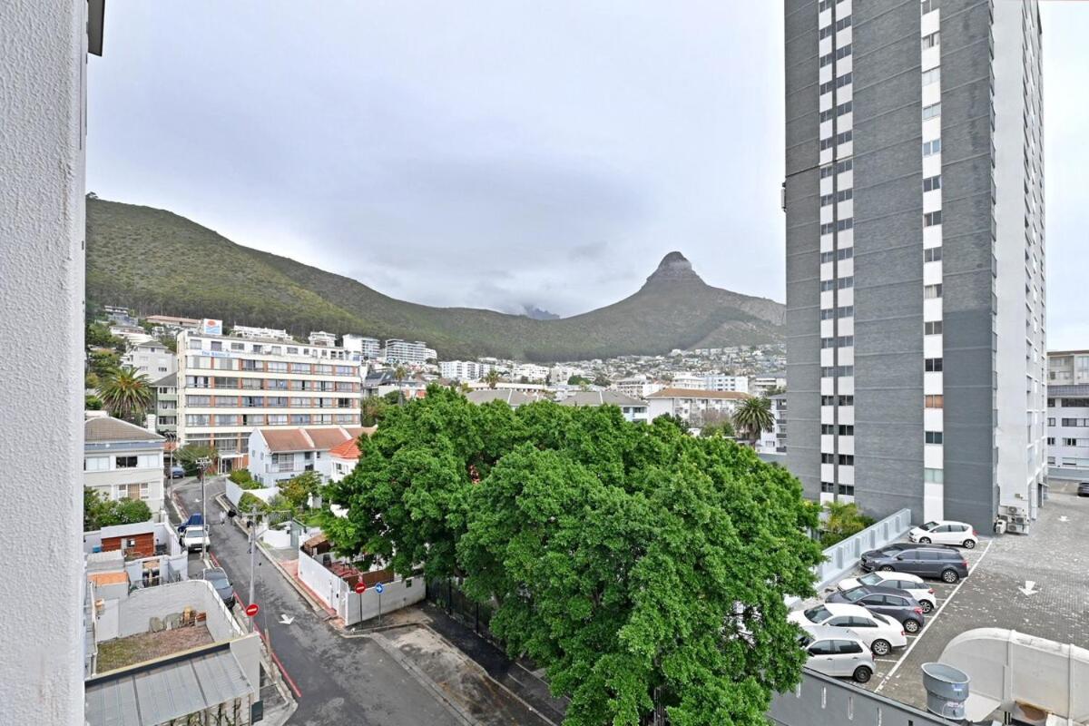 Apartment Esme Ocean Breeze 1 Bedroom In Sea Point *
