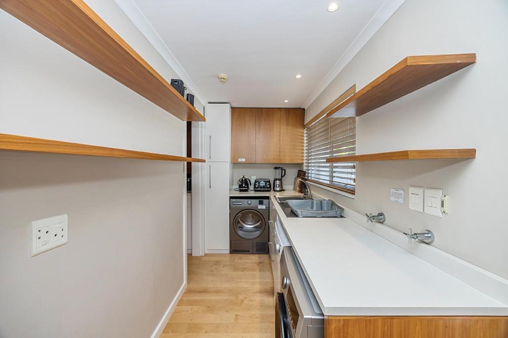 Large Villa, Walk To The Holiday home
