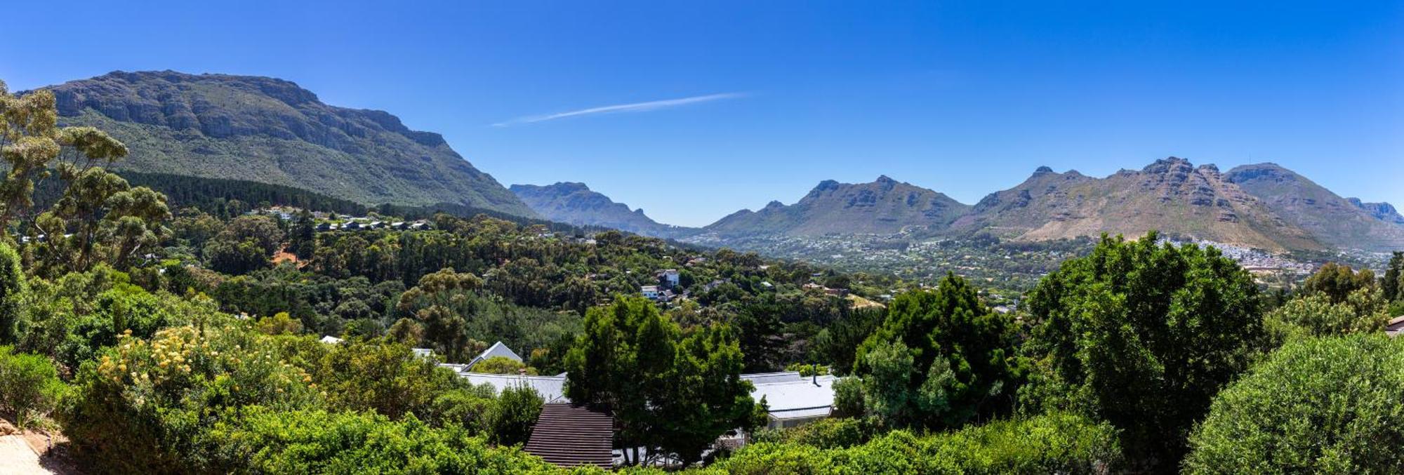 Exclusive Tree With Hot Tub - Power Back-up Cape Town