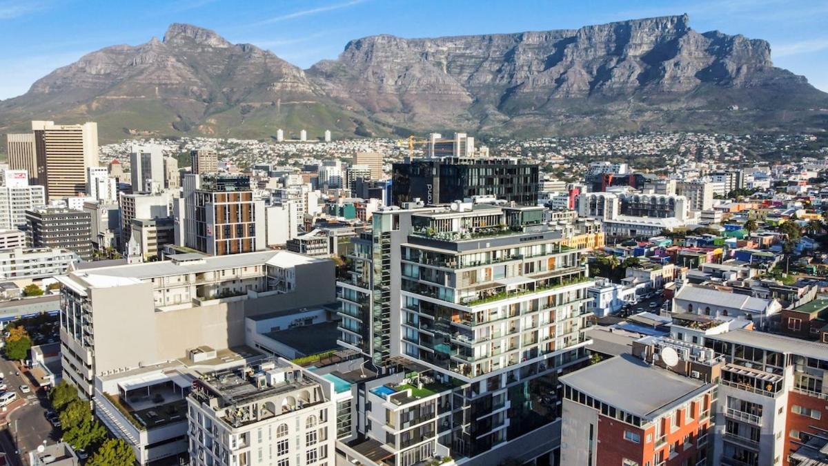 Luxury 2br Sky Views & Prime Location Apartamento *