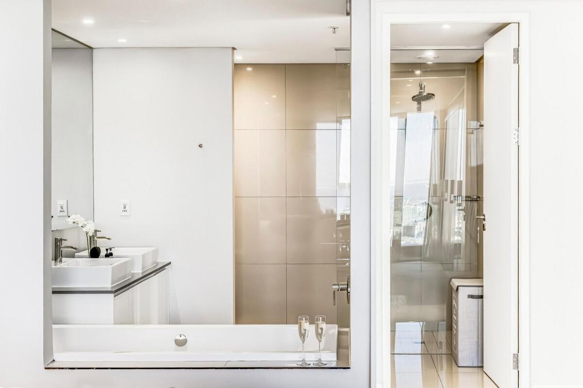 Apartamento Luxury 2br Sky Views & Prime Location