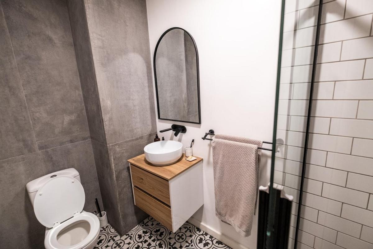 Salma - New York Style 1bed L No Loadshedding Cape Town