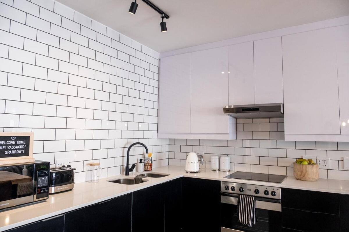 Salma - New York Style 1bed L No Loadshedding Apartment Cape Town