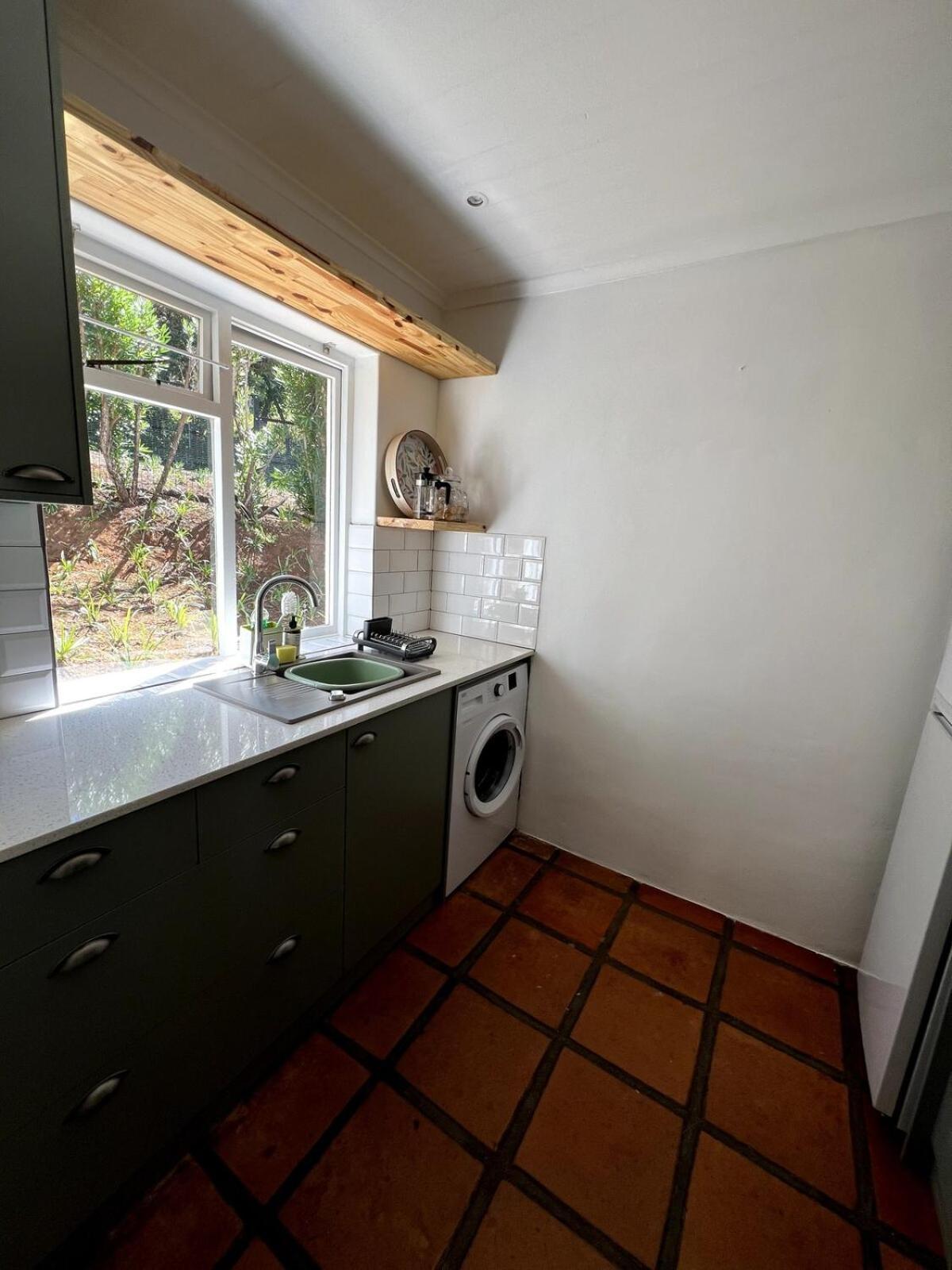 Family Friendly Vineyard Views, Pool And Beautiful Garden Holiday home