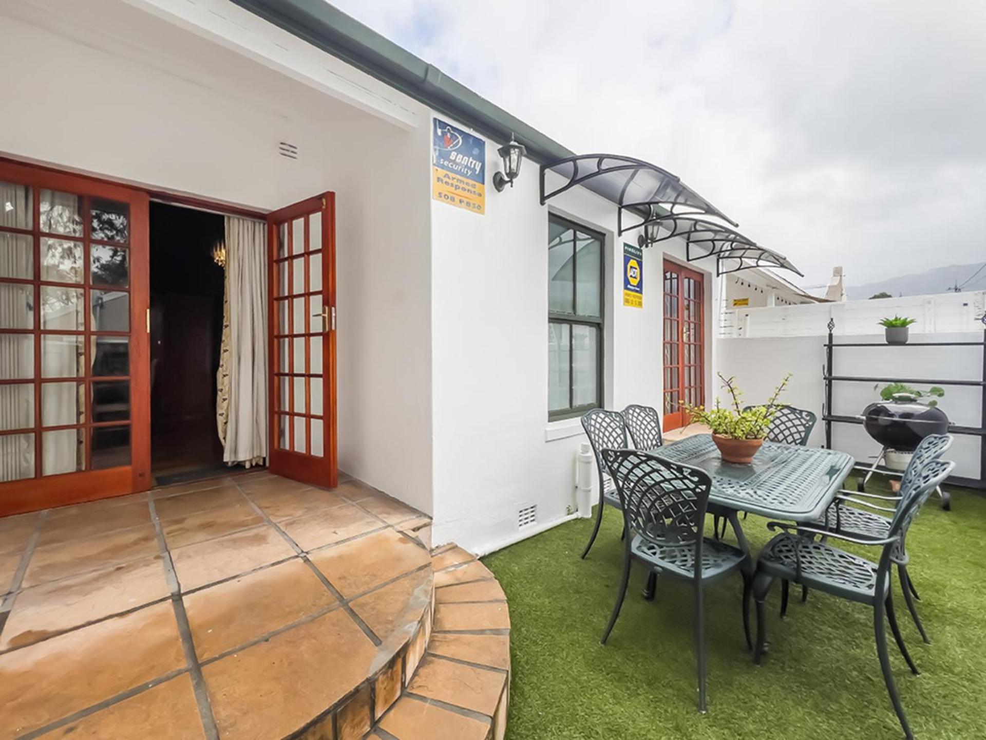 Escape To Tranquility In Claremont Cape Town
