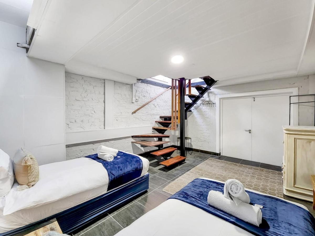 Apartment Spacious Family Near With Inverter Cape Town
