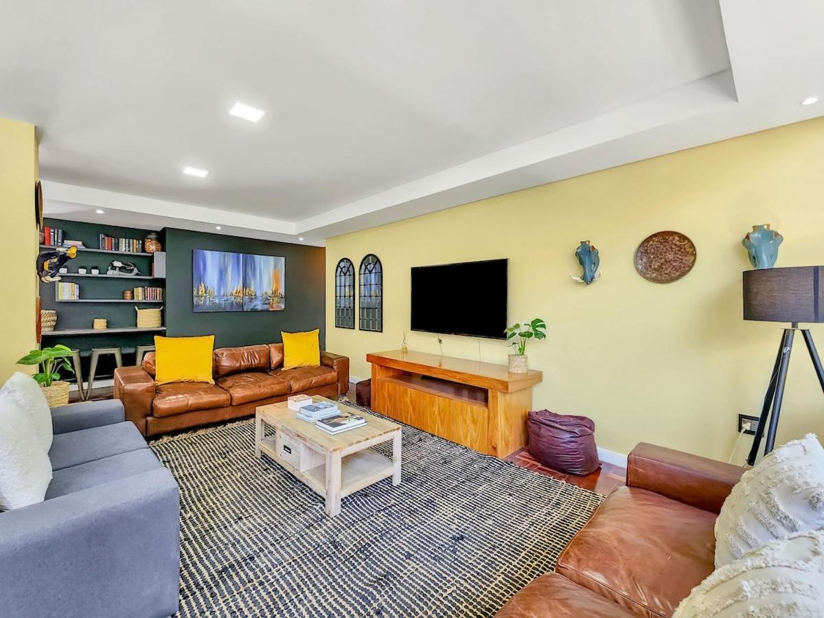Spacious Family Near With Inverter *