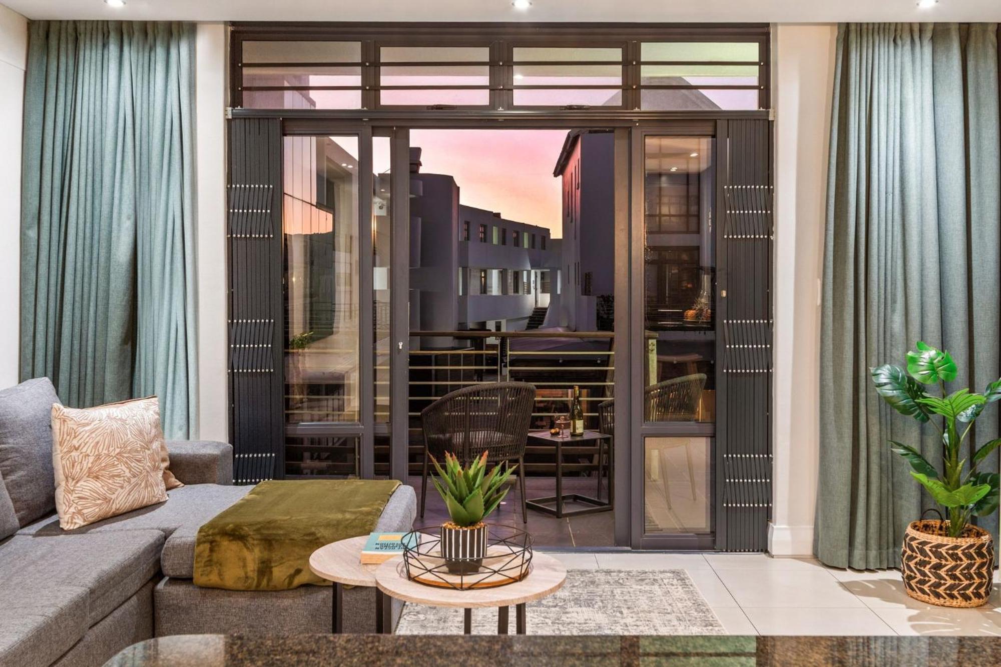Eden On The Bay 117 By Host Agents * Cape Town
